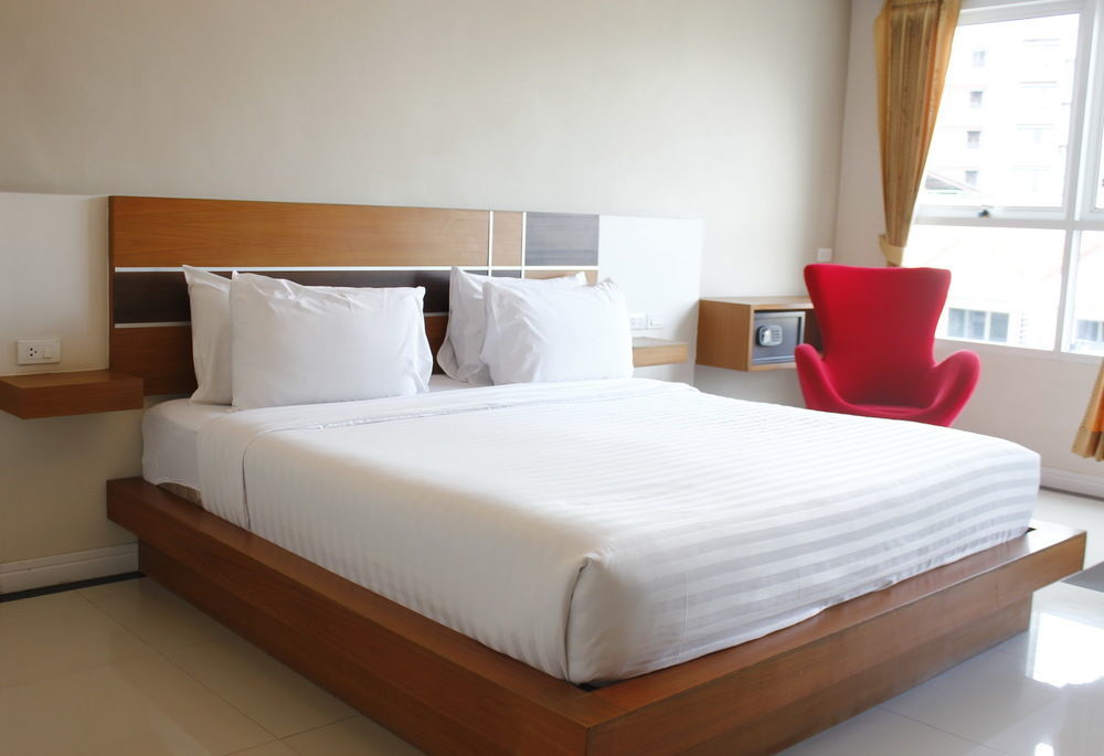 V Style Boutique Hotel Pattaya Bagian luar foto