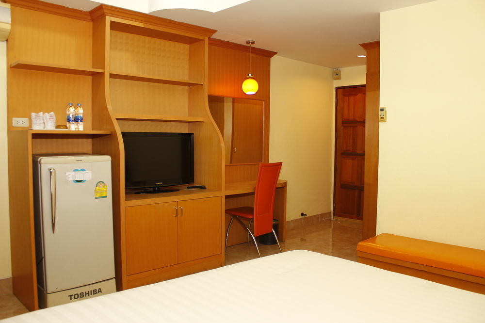 V Style Boutique Hotel Pattaya Bagian luar foto