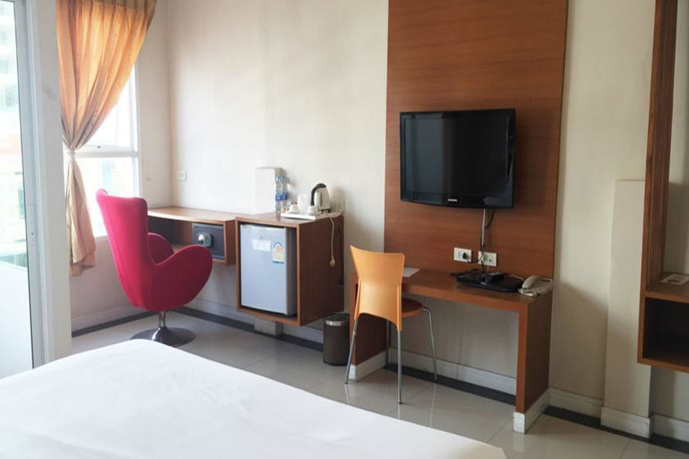 V Style Boutique Hotel Pattaya Bagian luar foto
