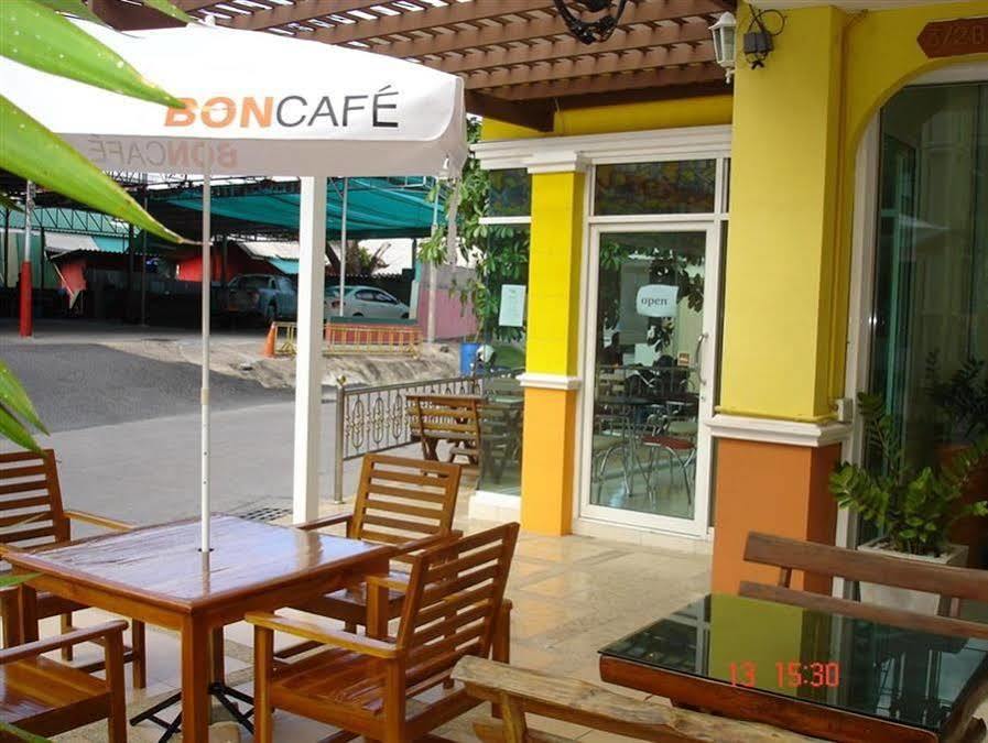 V Style Boutique Hotel Pattaya Bagian luar foto