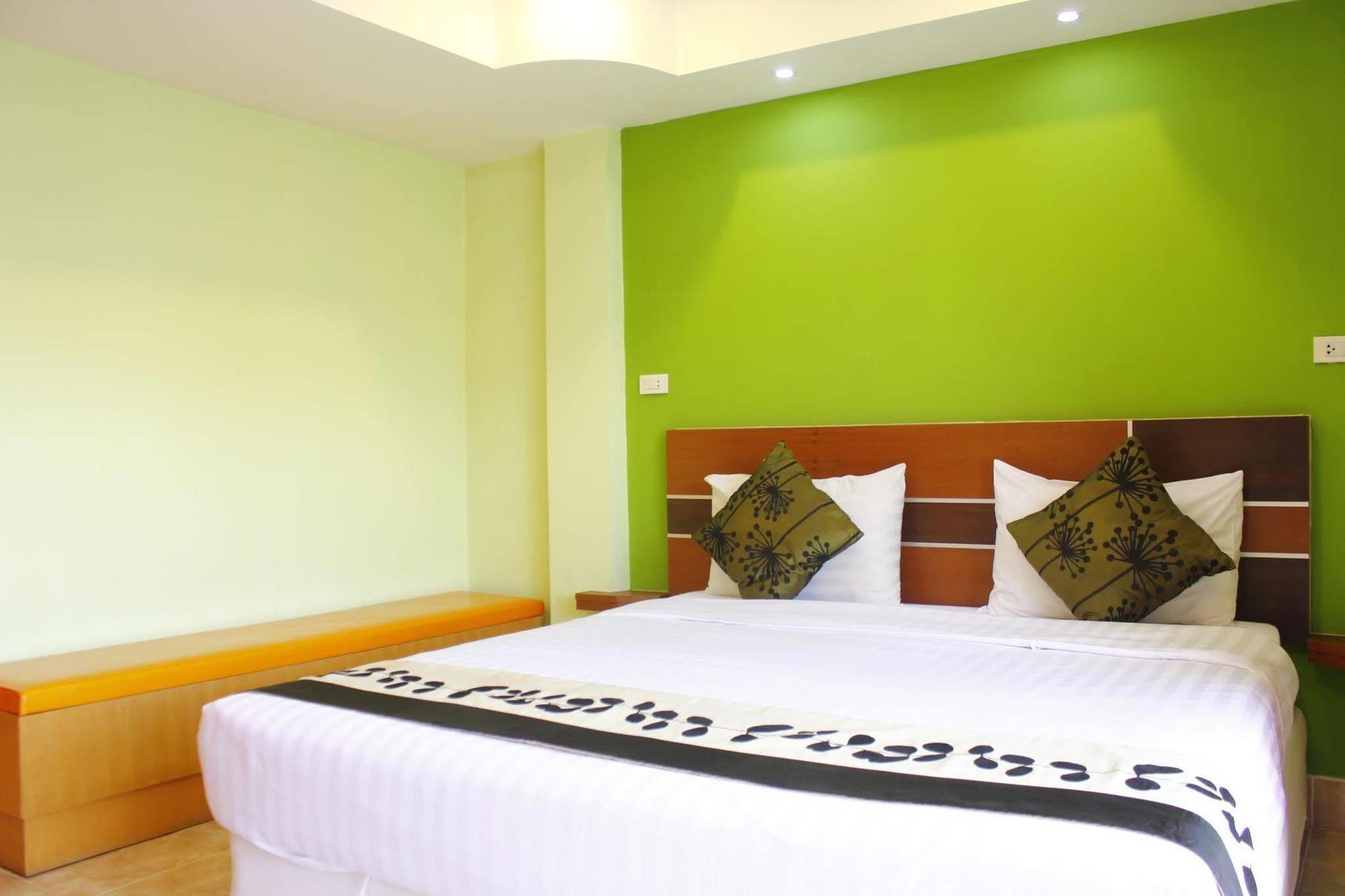 V Style Boutique Hotel Pattaya Bagian luar foto