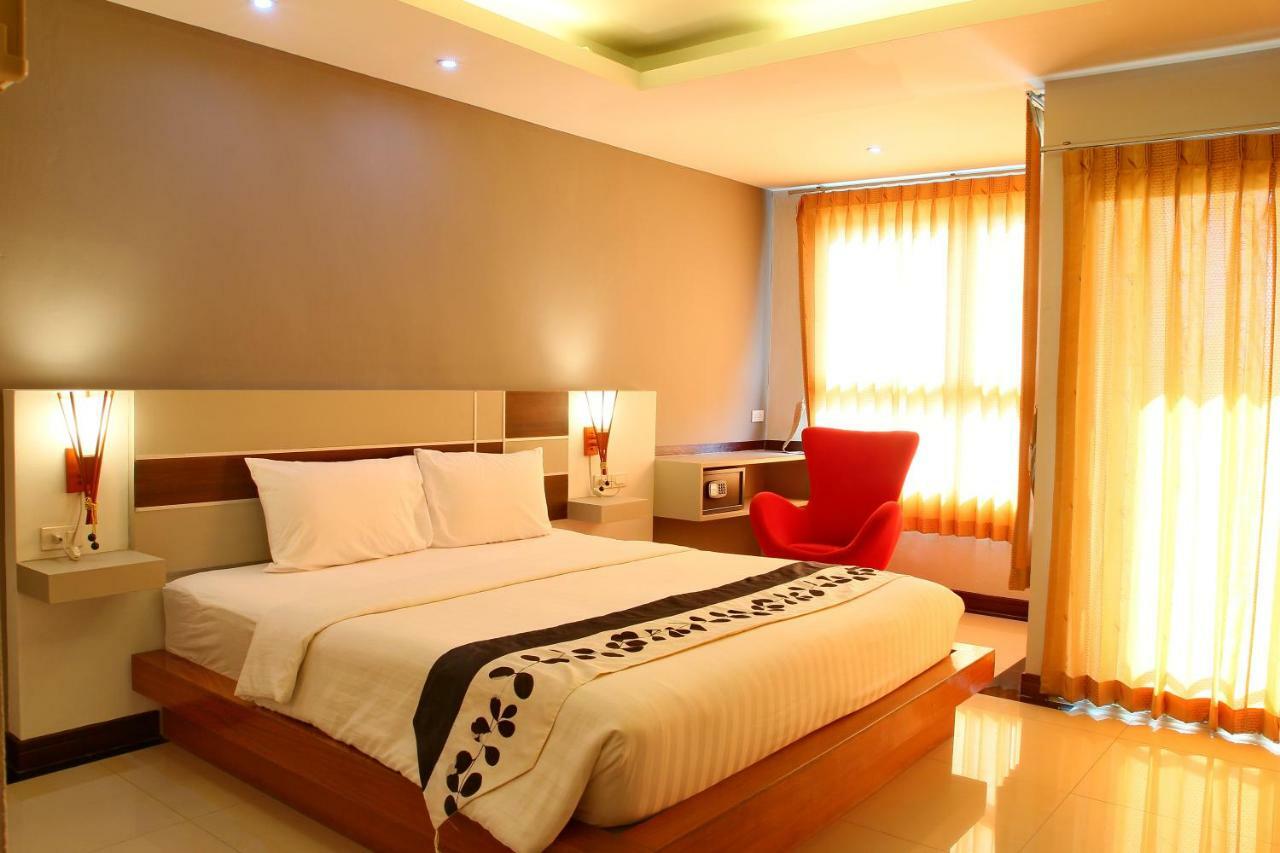 V Style Boutique Hotel Pattaya Bagian luar foto